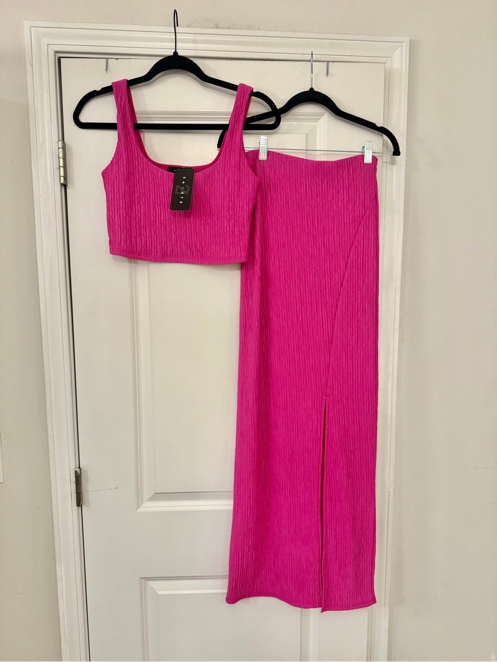 REVOLVE 21 Saints NWT- M Hot Pink Maxi Skirt Set